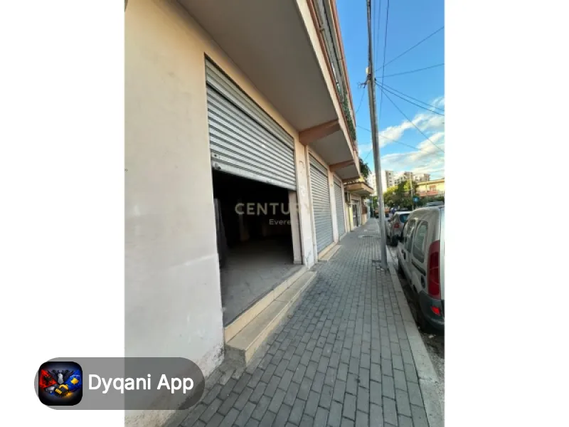 Magazinë me qira 130 m², lartësi 4 m – 650€ – Tiranë — Tiranë