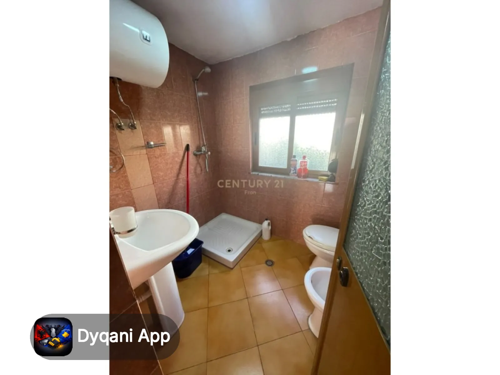Apartament 126 m² me Qira në Ish-Park, Tiranë – 550€ — Tiranë - Foto 8