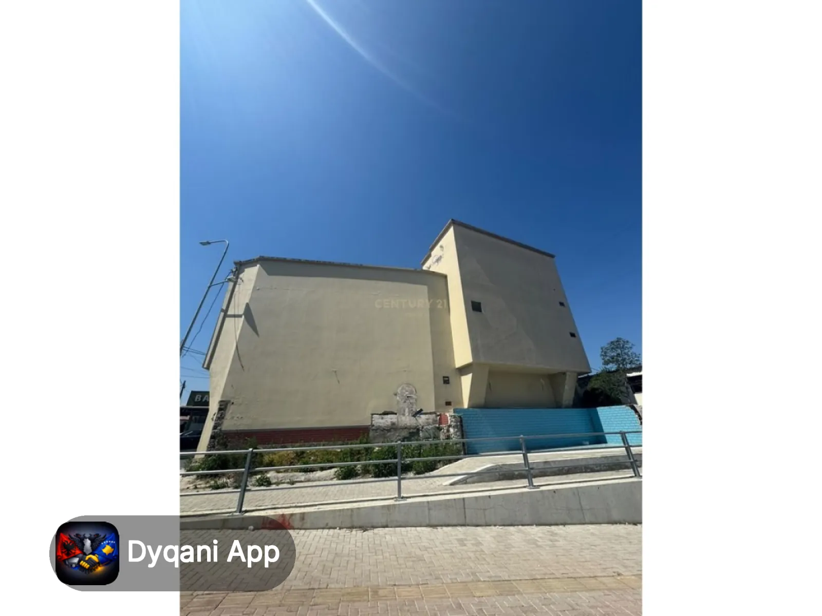 Jepet me Qera Ambient Komercial – 250,000 Lek – Tiranë — Tiranë - Foto 2