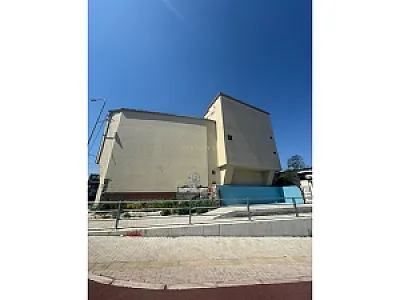Jepet me Qera Ambient Komercial – 250,000 Lek – Tiranë — Tiranë - Foto 3