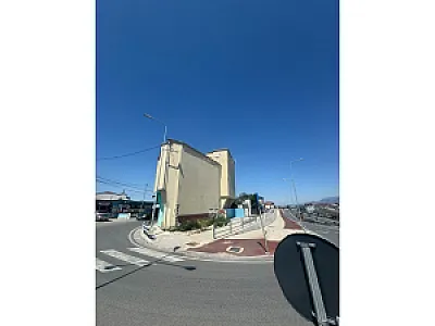 Jepet me Qera Ambient Komercial – 250,000 Lek – Tiranë — Tiranë - Foto 4
