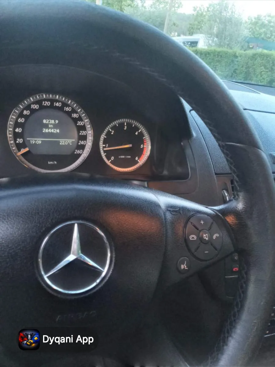 Mercedes-Benz C220 Cdi W204 2.2 – 4,300 Lek – Elbasan — Elbasan - Foto 4