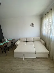 Jepet me qera apartament 1+1 – 40,000 Lek – Durrës – I ri — Durrës - Foto 3