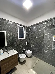Jepet me qera apartament 1+1 – 40,000 Lek – Durrës – I ri — Durrës - Foto 6
