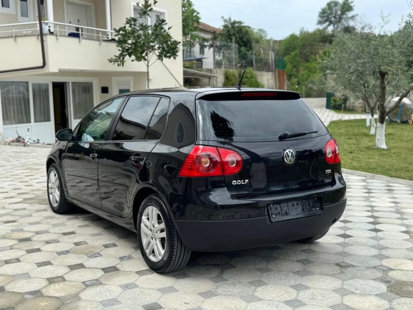 Shitet Volkswagen golf 5 1.9 Nafte - Foto 5