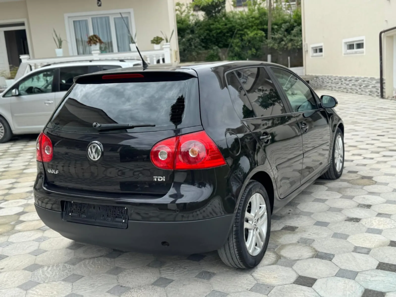Shitet Volkswagen golf 5 1.9 Nafte - Foto 8