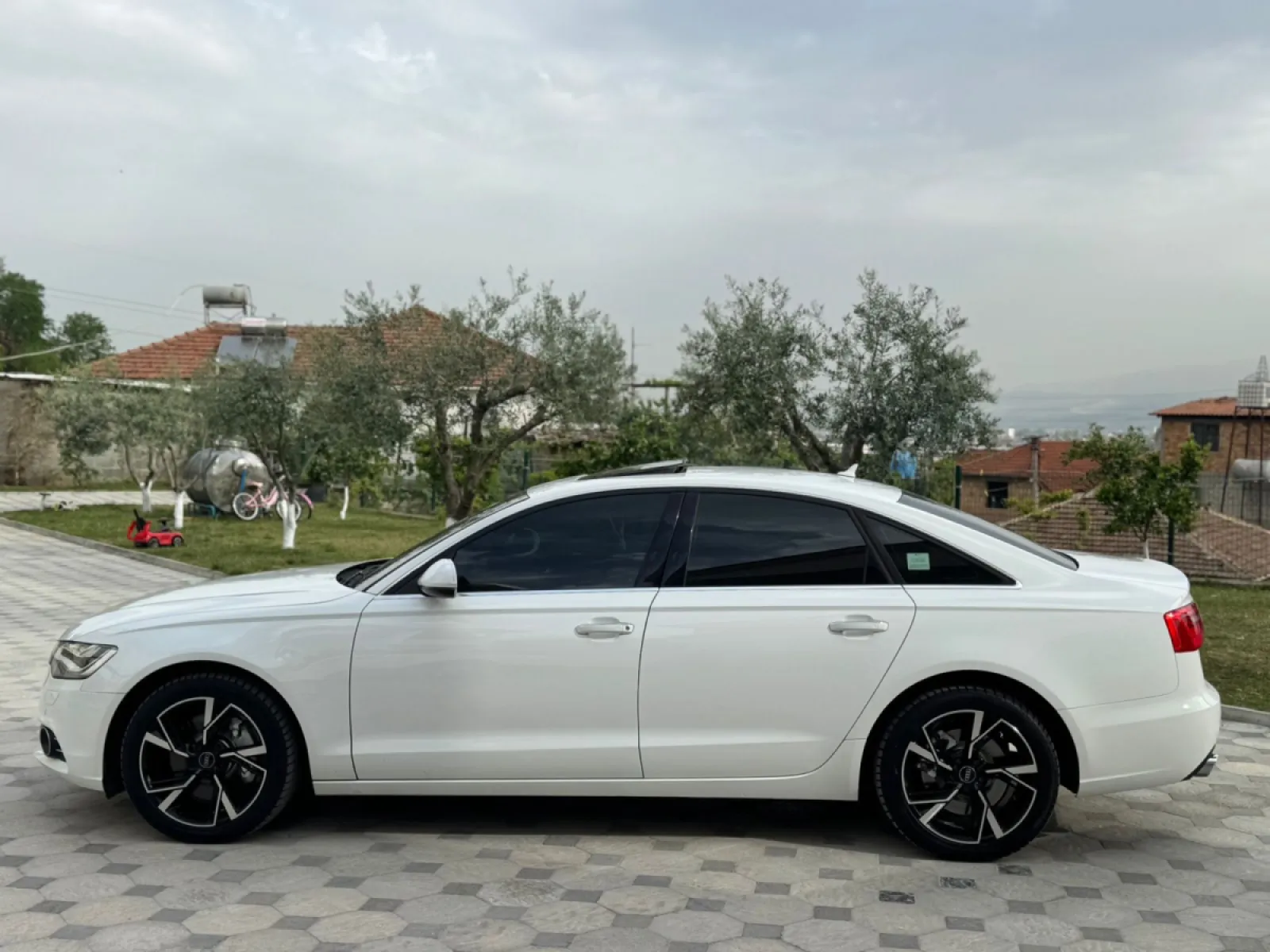 Shitet Audi A6 viti 2014 — në Tiranë · Si i ri - Foto 4