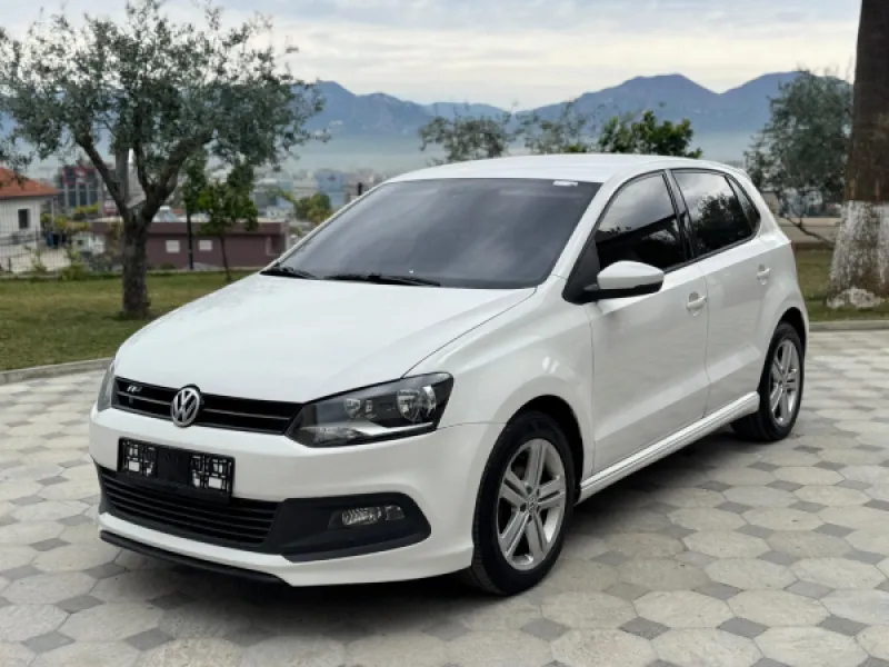 Shitet Volkswagen polo R line viti 2013