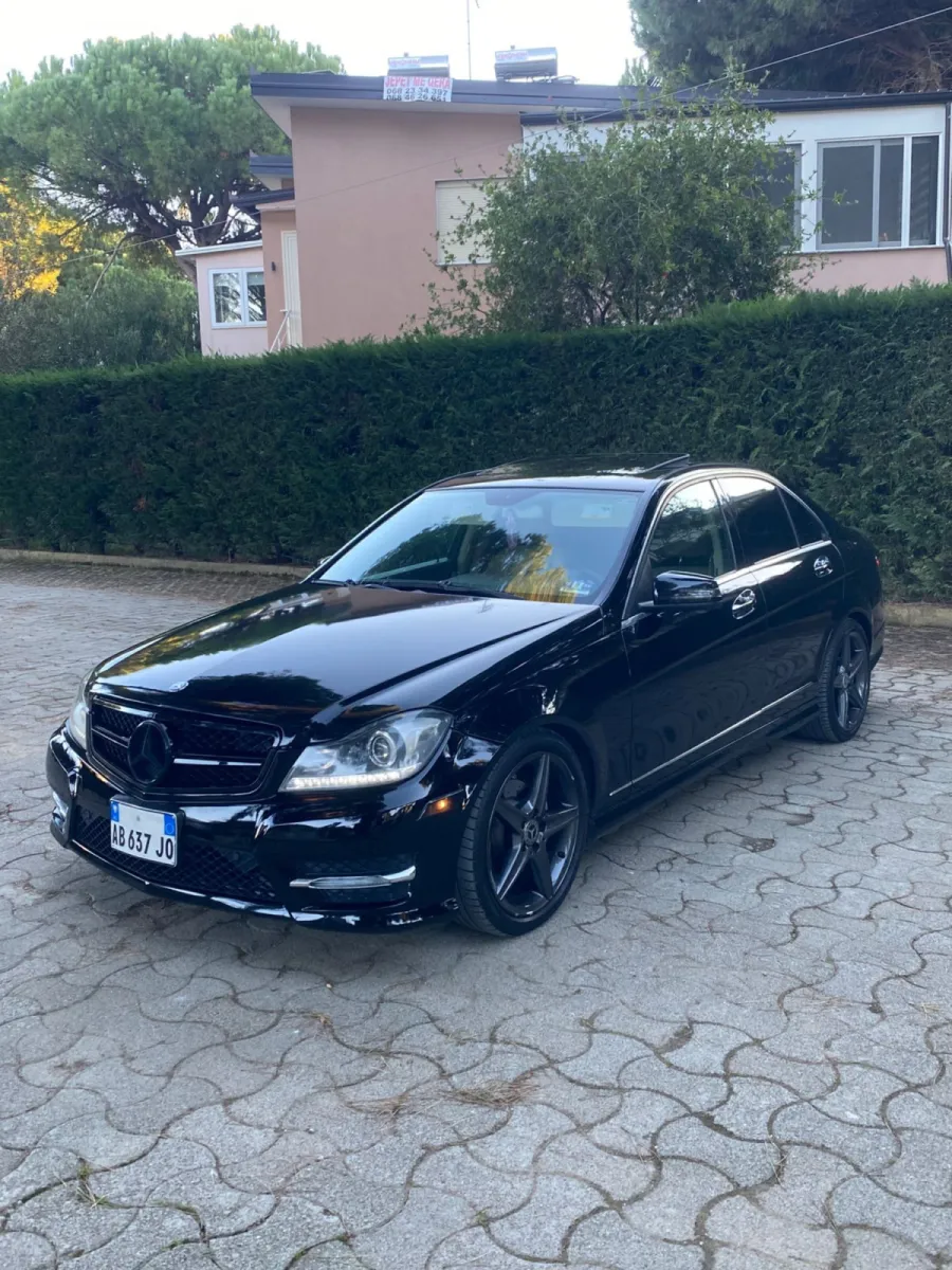 Shitet Mercedes-Benz C300 viti 2012 - Foto 2