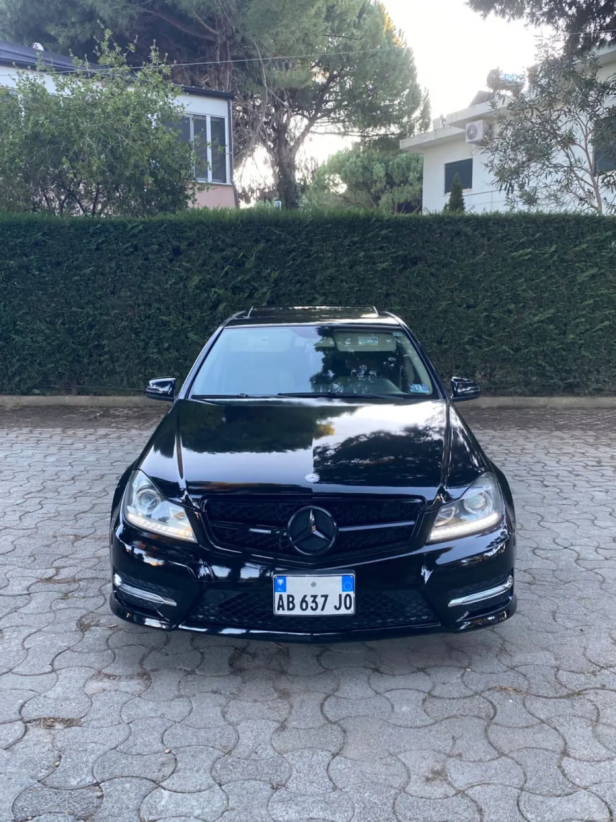 Shitet Mercedes-Benz C300 viti 2012 - Foto 3