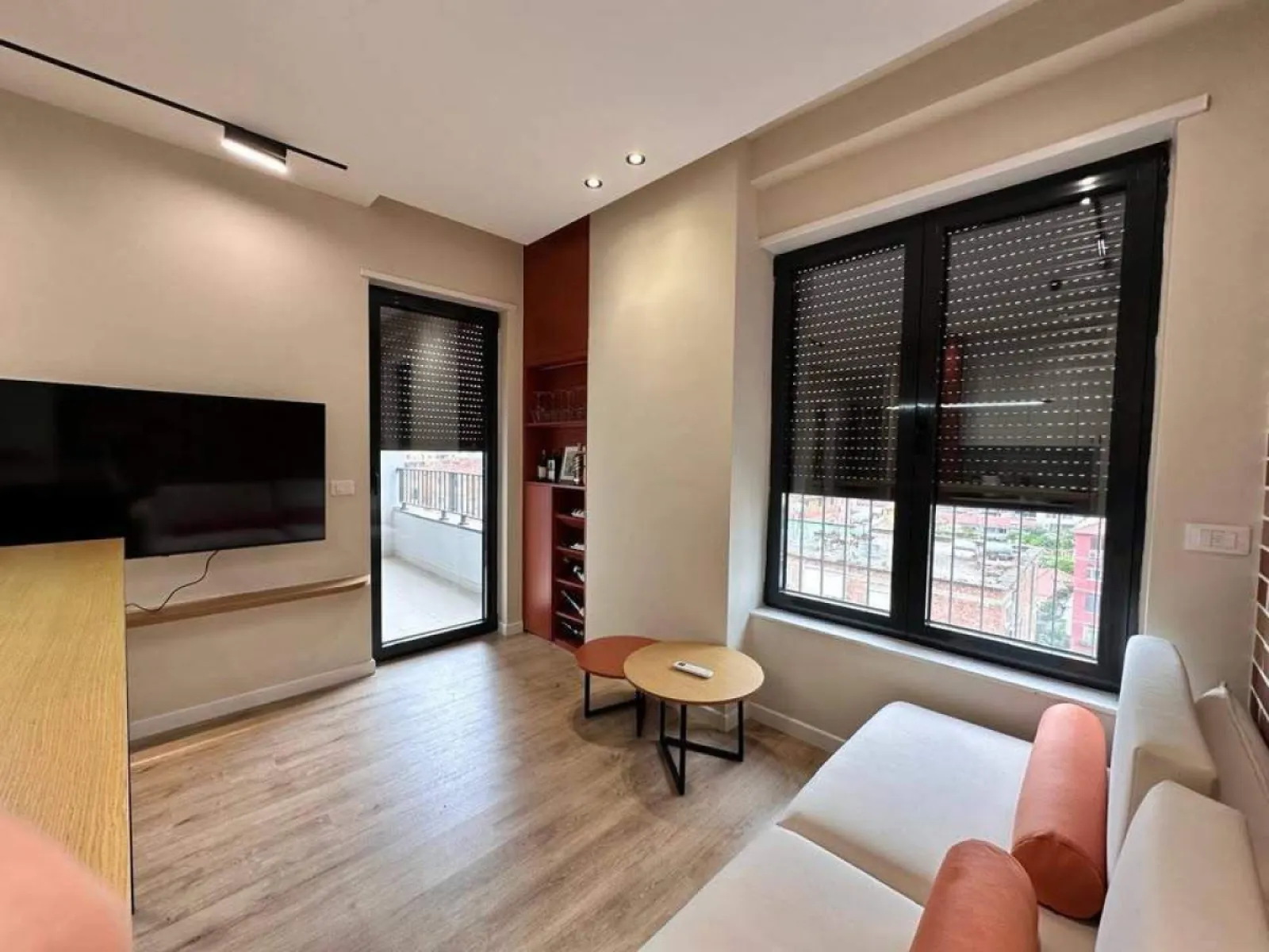 Apartament 1+1 me QIRA Bulevard i ri - Foto 3