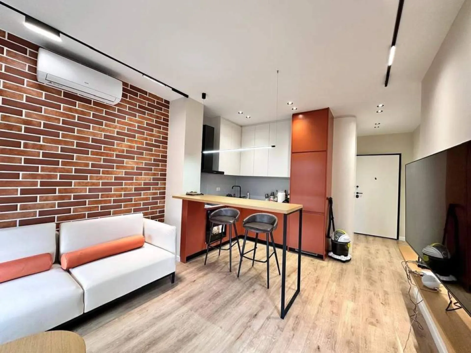 Apartament 1+1 me QIRA Bulevard i ri - Foto 5