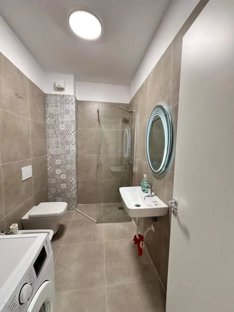 Apartament 1+1 me QIRA Bulevard i ri - Foto 6