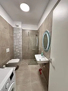 Apartament 1+1 me QIRA Bulevard i ri - Foto 6