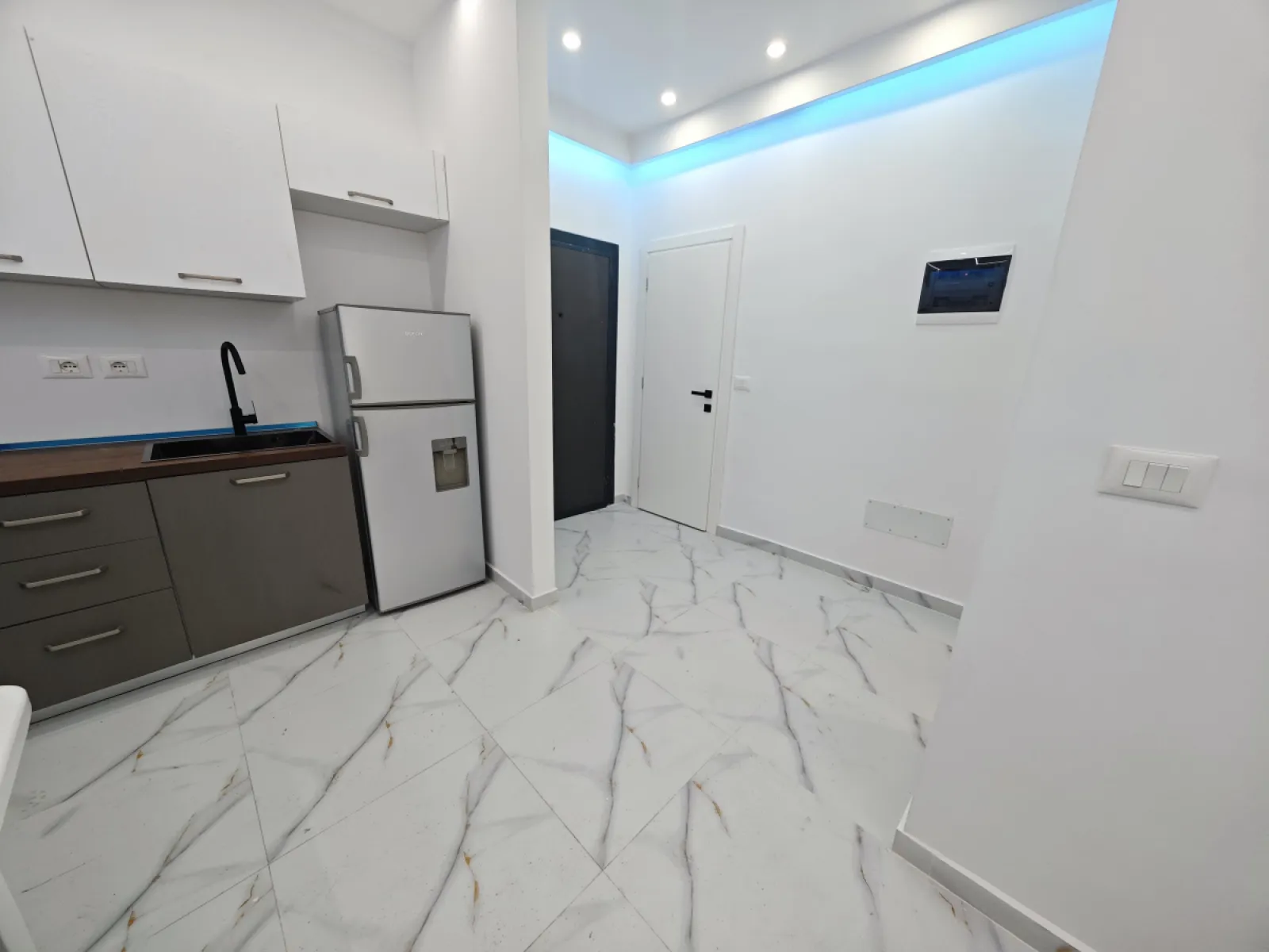Shitet apartament 1+1 prane Bashkise,Durres - Foto 9