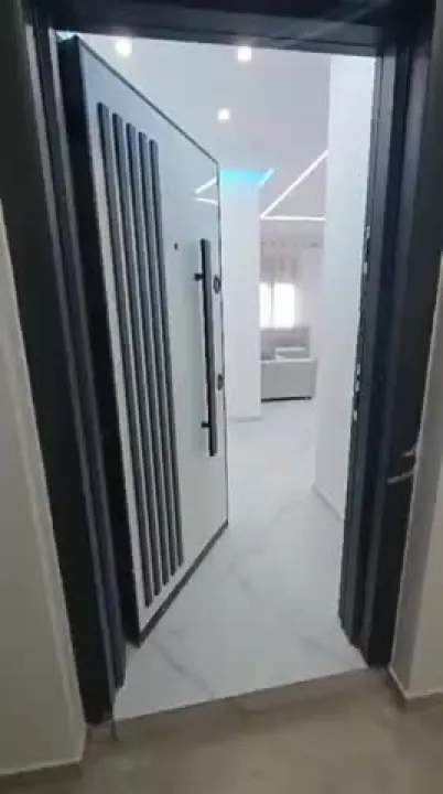 Apartament 1+1 per shitje prane bashkise — video
