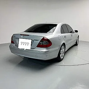 E CLASS FULL OPSION — në shitje · në Shkodër · Si i ri - Foto 3