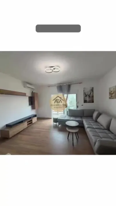 Shtëpi 74m² në Golem, vijë e parë me det — video