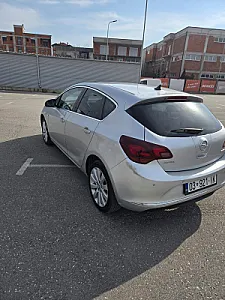 Opel Astra 2014 — në shitje · në Istog · Gjendje e shkëlqyer - Foto 5