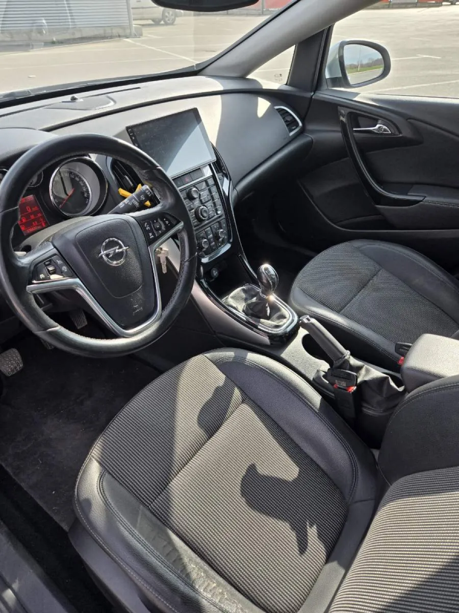 Opel Astra 2014 — në shitje · në Istog · Gjendje e shkëlqyer - Foto 7