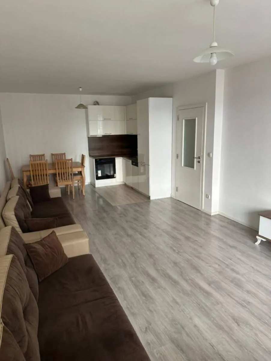 Shitet banesa 92m2 në Fushë Kosovë - Foto 1