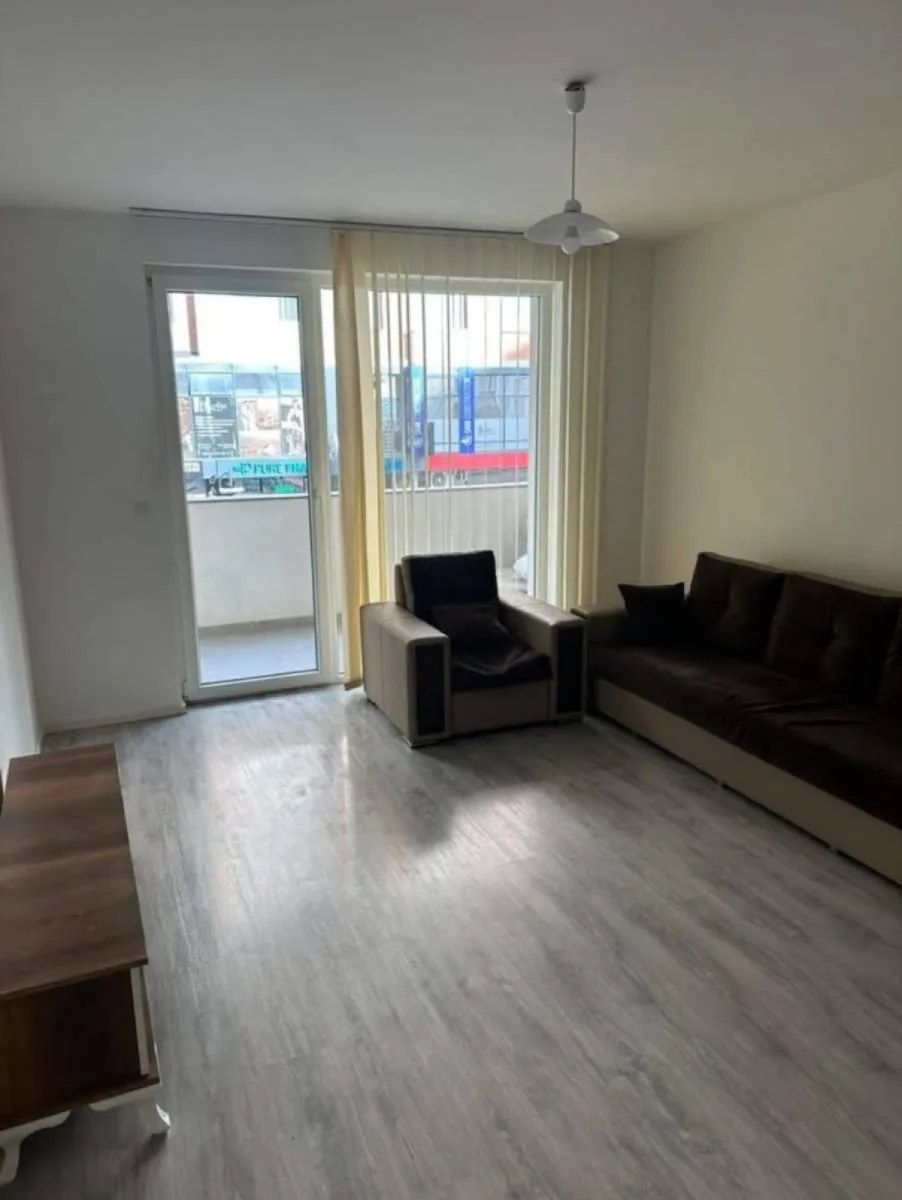 Shitet banesa 92m2 në Fushë Kosovë - Foto 2