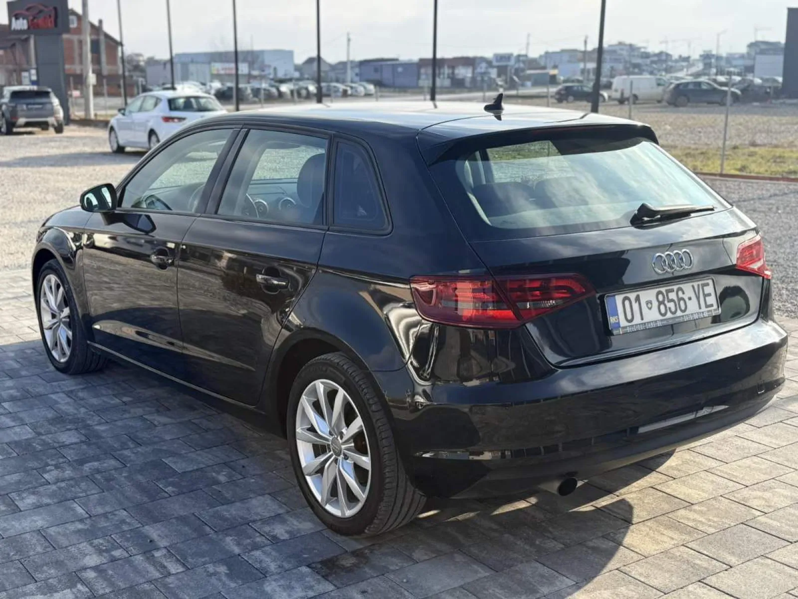 audi a3  automatik 1.6 tdi s- line  sporback  190000km - Foto 2