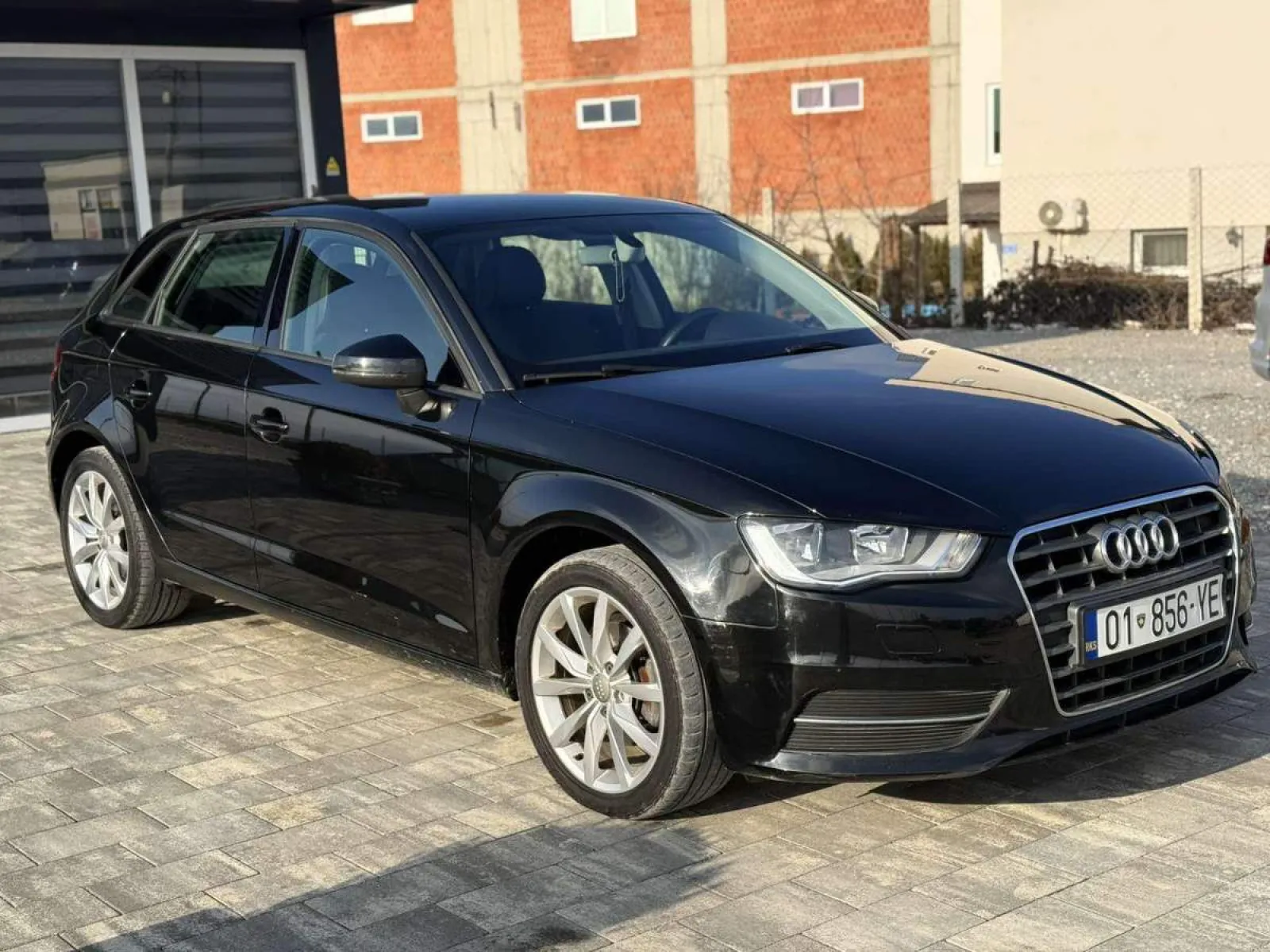 audi a3  automatik 1.6 tdi s- line  sporback  190000km - Foto 3