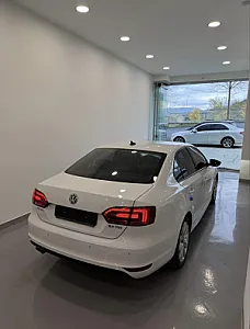Shitet Volkswagen Jetta • Nafte 2,0 - Foto 4