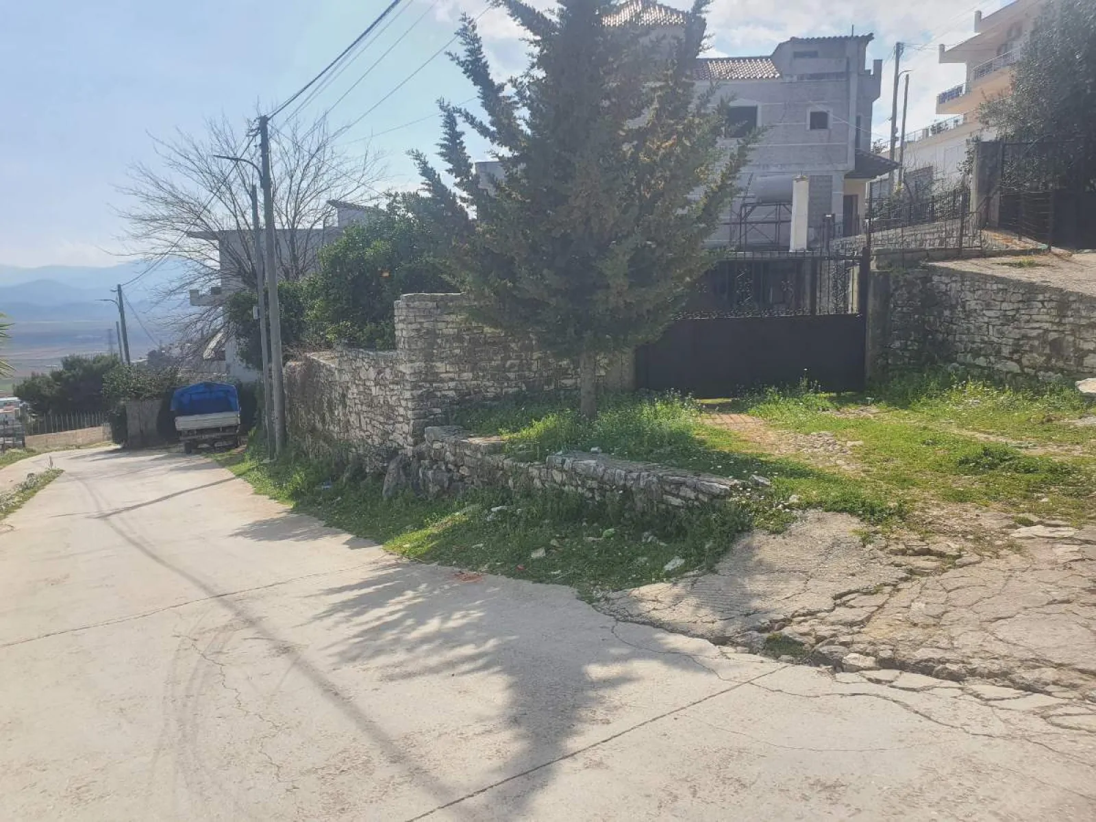 Shitet Shtepi private ne Sarandë - Foto 1