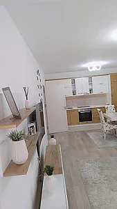 Shitet banesa 3+1 në Fushë Kosovë - Foto 2