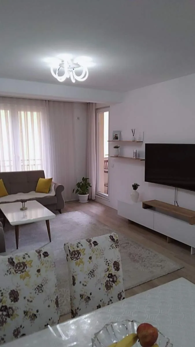 Shitet banesa 3+1 në Fushë Kosovë - Foto 7