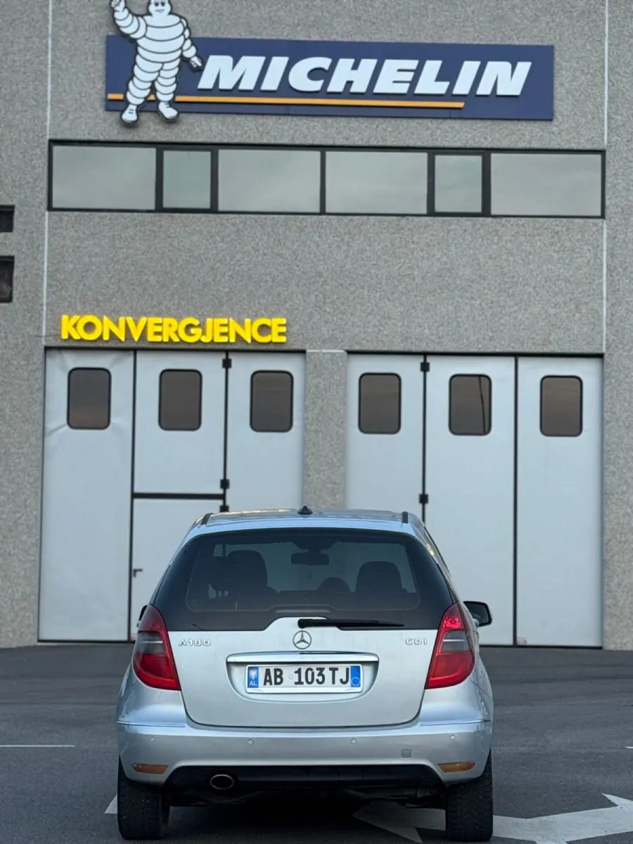 A Clas 200 Nafte — me qira · në Durrës · Gjendje e shkëlqyer - Foto 4