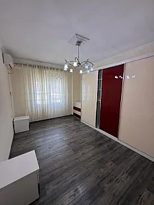 Shitet apartament 2+1+2 tek Kopshti Zoologjik - Foto 6
