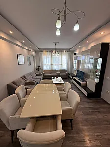 Shitet apartament 2+1+2 tek Kopshti Zoologjik - Foto 8