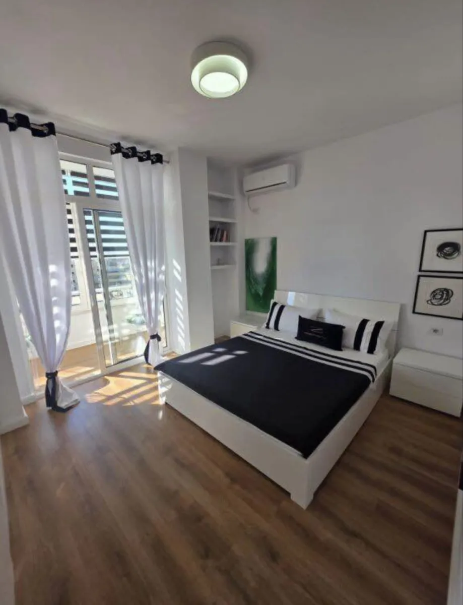 Shitet Apartament 1+1  63m2 te mozaiku - Foto 3