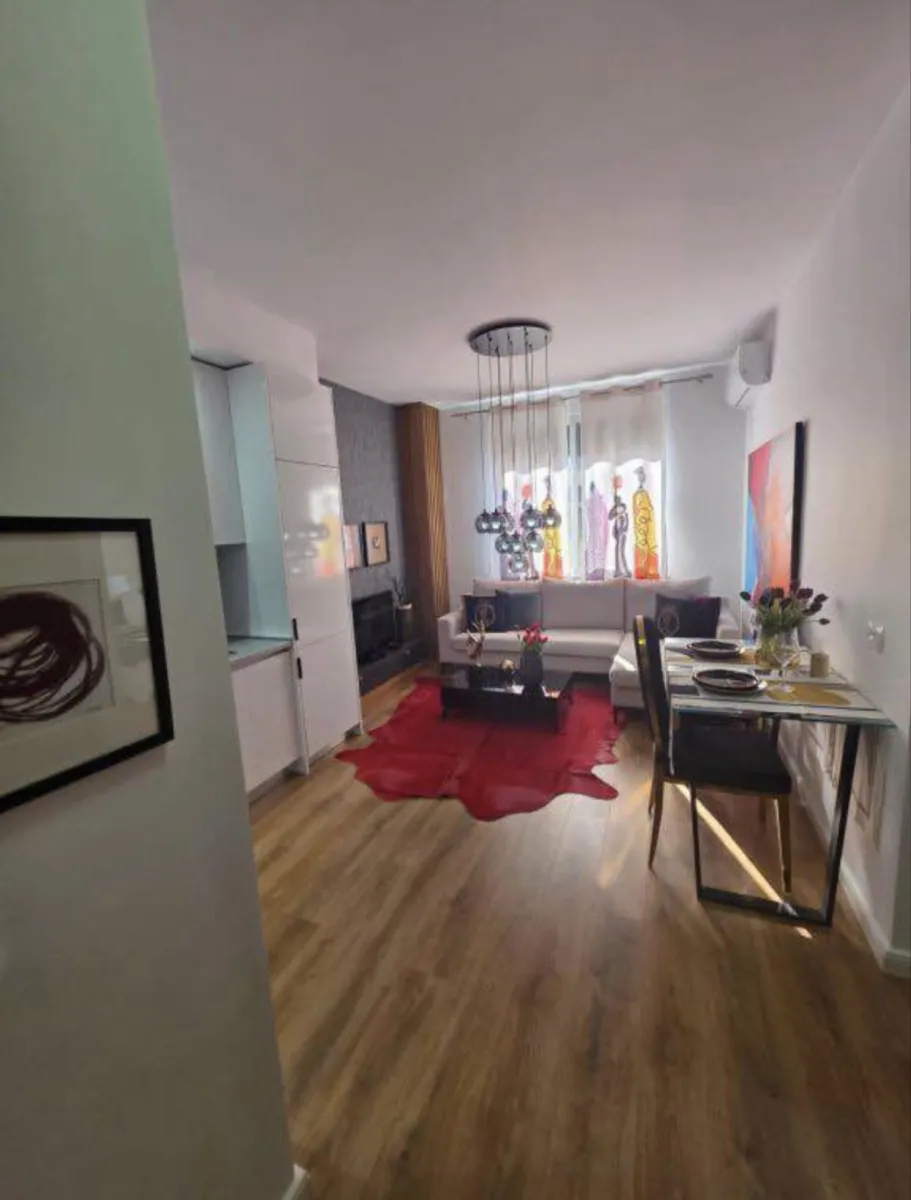 Shitet Apartament 1+1  63m2 te mozaiku - Foto 8