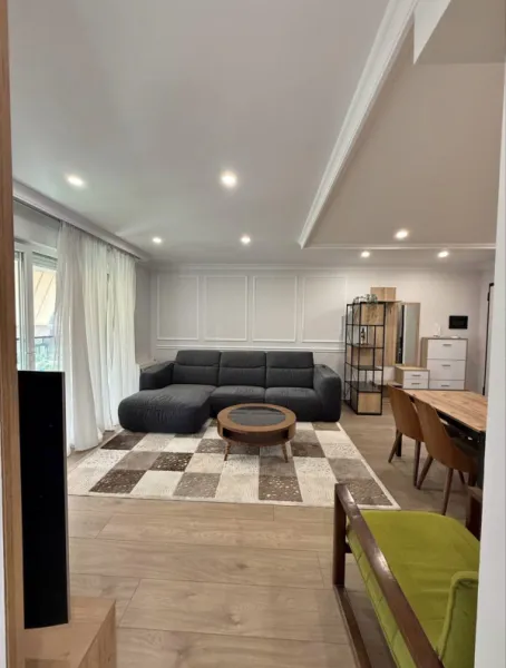 Shitet super apartament 2+1 tek Kompleksi Magnet