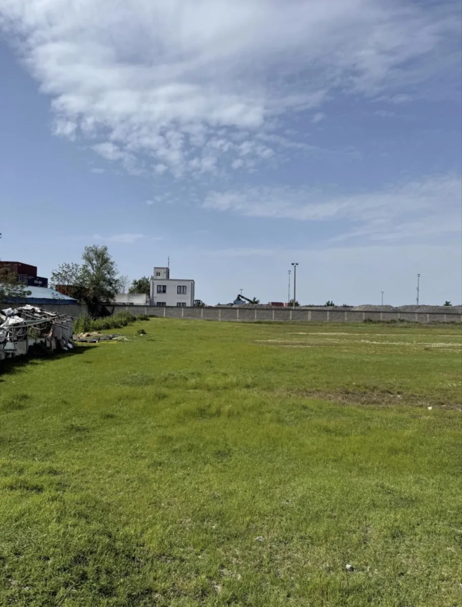 Shiten 12 dylym tokë në Spitallë, durres - Foto 2
