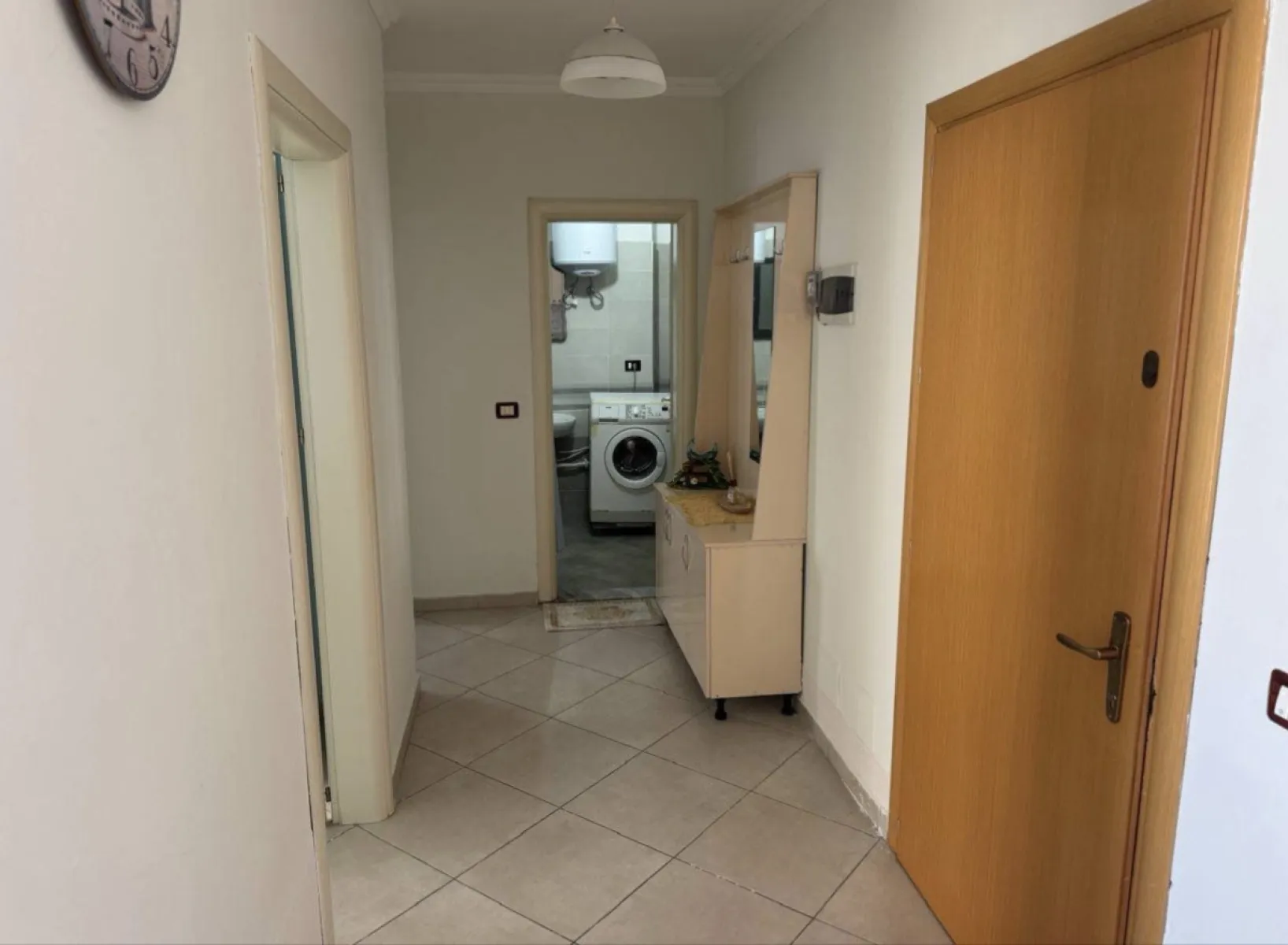 Jepet me qira apartament 2+1 Plazh Durres - Foto 3
