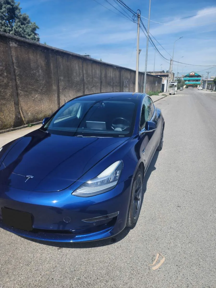 Shitet tesla model 3 super gjendje, viti 2018 - Foto 6