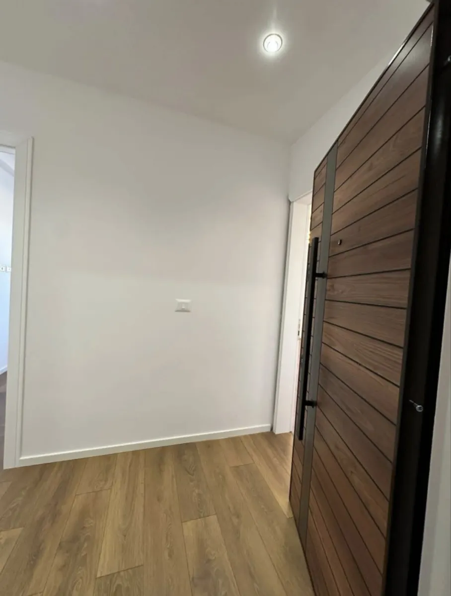 🏡 SHITET APARTAMENT 2+1 ne tiranë - Foto 7