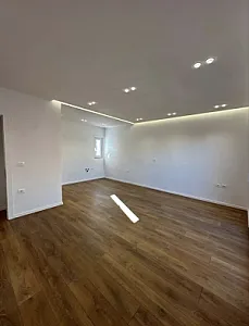 🏡 SHITET APARTAMENT 2+1 ne tiranë - Foto 8