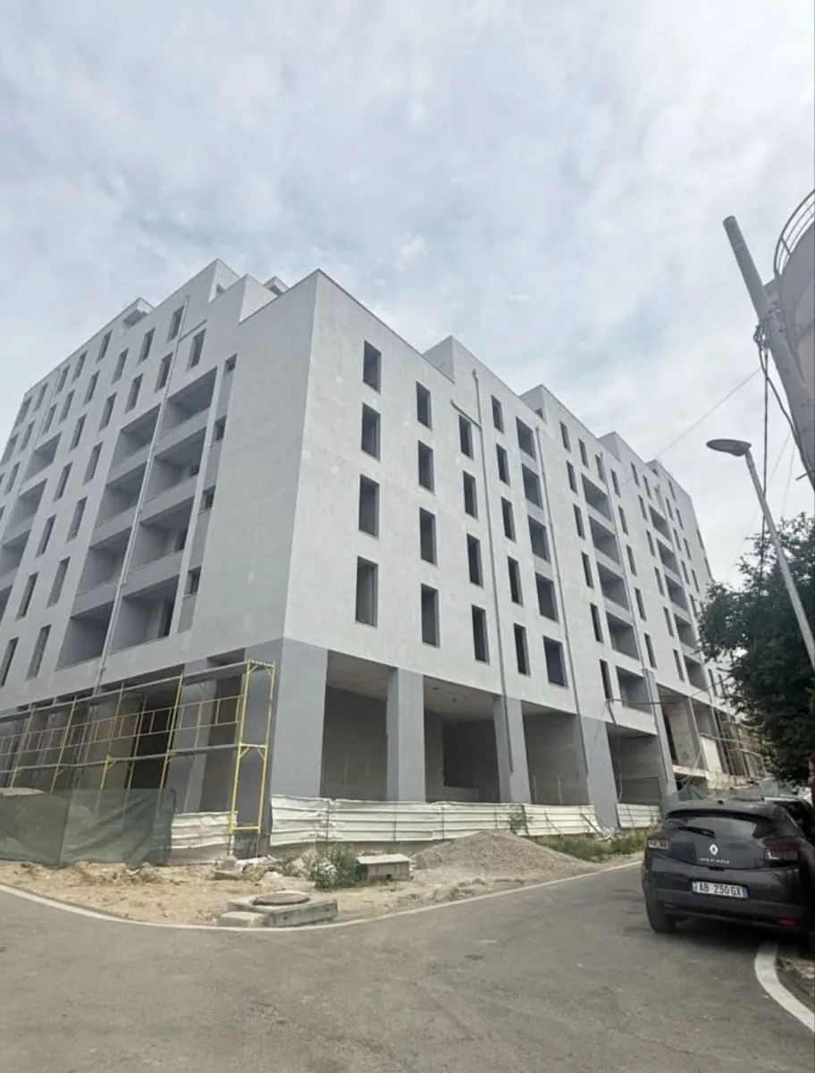 Shitet Apartament 1+1 – Ali Dem - Foto 1