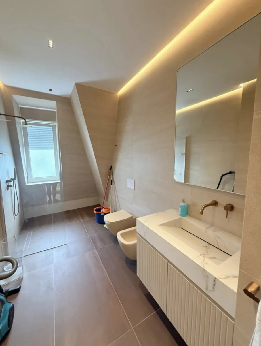 Apartament LUKSOZ 2+1 + Post Parkimi me Qira - Foto 4