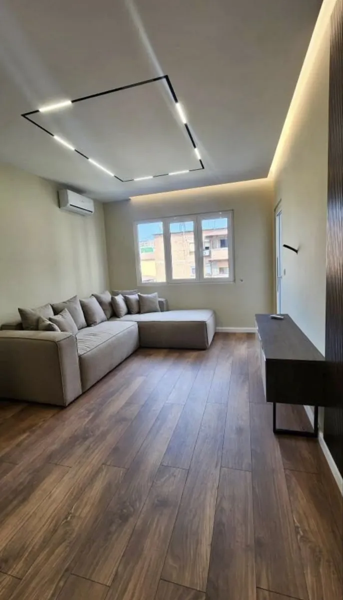 Shitet Apartament 1+1 – Mine Peza - Foto 1
