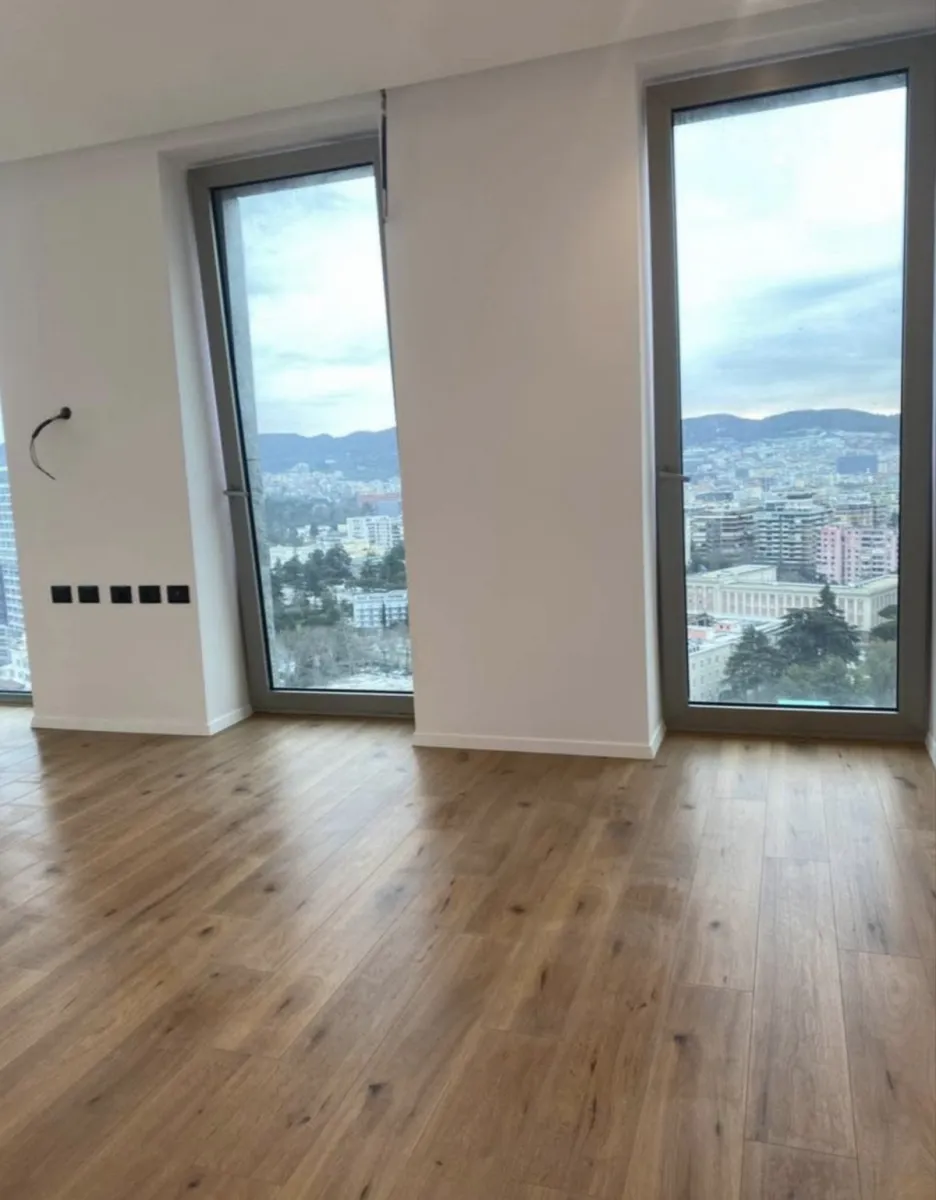 Jepet zyre me qira te downtown one tirana! kati i 20-të ! - Foto 7