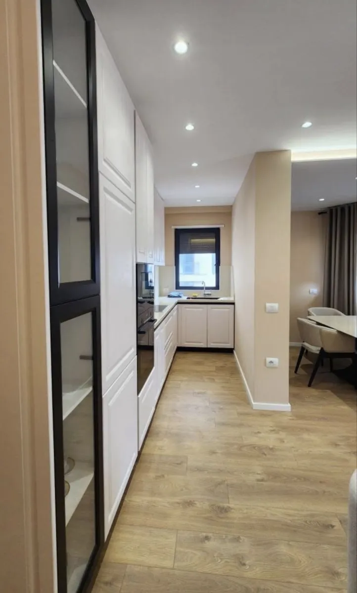 Shitet Apartament 2+1+2 – Rruga e Durrësit (Blloku i Ambasadave) - Foto 3