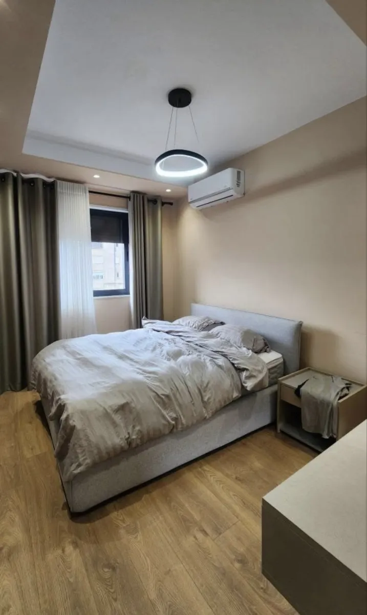 Shitet Apartament 2+1+2 – Rruga e Durrësit (Blloku i Ambasadave) - Foto 9