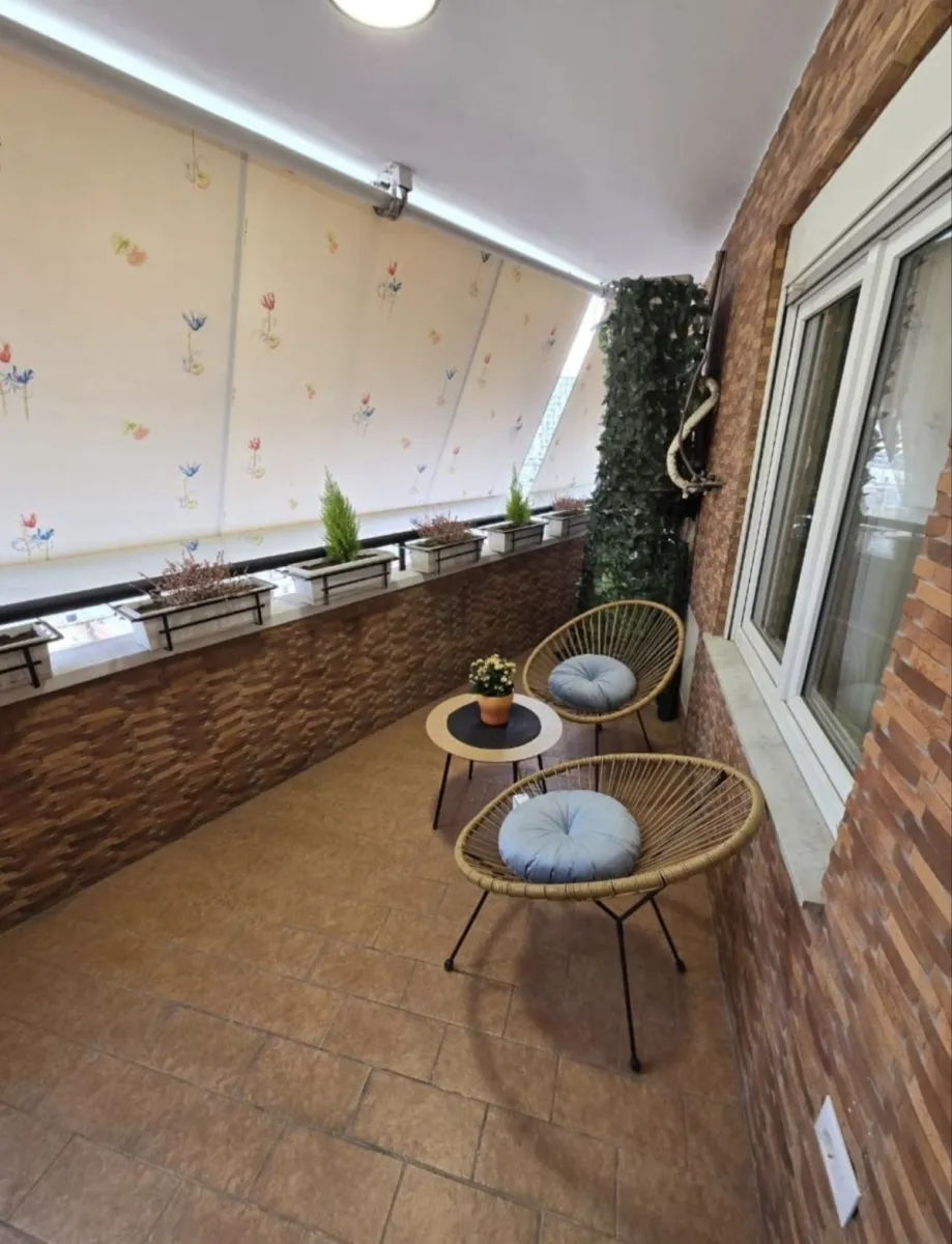 Shitet Apartament 2+1+2 tek Zogu i Zi (Me hipoteke) - Foto 5